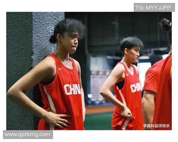 对话黄娜：回顾她的篮球生涯与成长之路的精彩瞬间